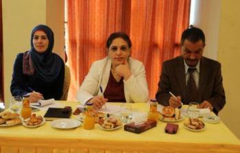 جلسة حوارية لمنظمات نسوية وحقوقية بغزة