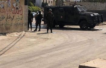 الأجهزة الأمنية تنتشر في محافظة نابلس عقب مقتل مواطن