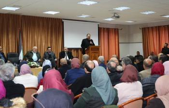 مدارس بلا حقائب ولا واجبات