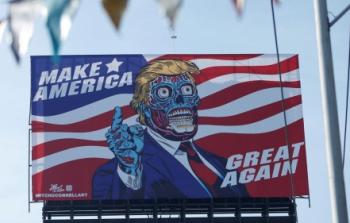 لوحة ساخرة من الرئيس الأميركي