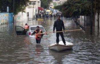 لقطة توضيحية لآثار المنخفض الجوي بالقرب من المدارس