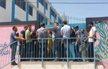 الاونروا تمنع الصحفيين من دخول المدرسة