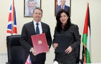 فلسطين توقع اتفاق تجاري مع بريطانيا