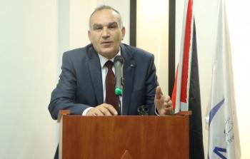 وزير الاتصالات اسحاق سدر