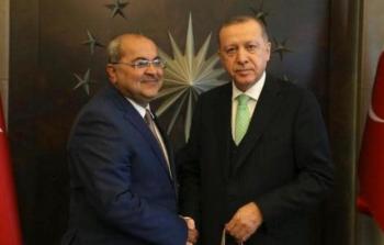 الرئيس التركي رجب طيب أردوغان والنائب أحمد الطيبي