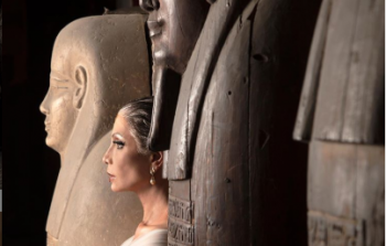 سوسن بدر داخل المتحف المصري