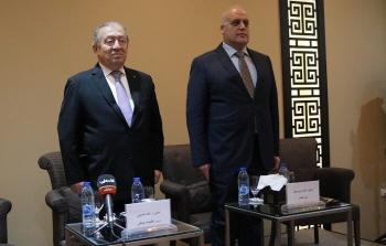الوزيران أبو جيش والعسيلي خلال جلسة النقاش