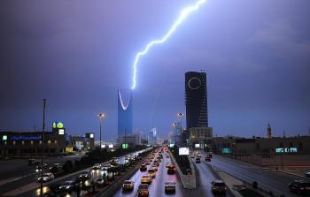 حالة الطقس في السعودية وحقيقة تعليق الدراسة والدوام