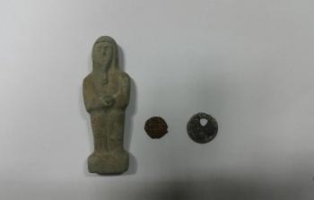 القطع الأثرية التي ضبطتها الشرطة في جنين - إرشيفيبة -