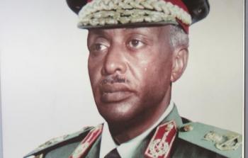 الرئيس السوداني الأسبق المُشير عبد الرحمن سوار الذهب