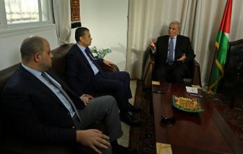 نائب رئيس الوزراء د. زياد أبو عمرو يلتقي الوفد الأمني المصري في غزة