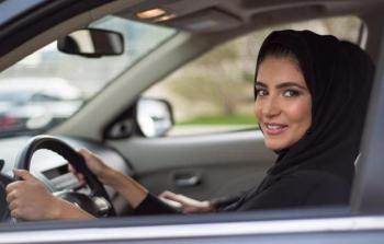 مرأة سعودية تقود سيارة في الرياض -ارشيف-