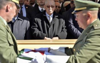 كواليس جديدة في صراع الجزائر