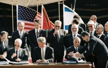 من أرشيف توقيع معاهدة السلام عام 1994