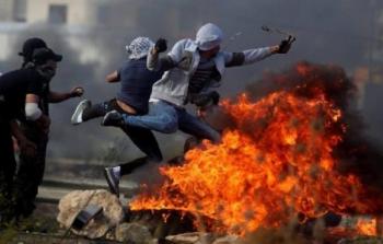 مواجهات بين شبان فلسطينيين وقوات الاحتلال -ارشيف-