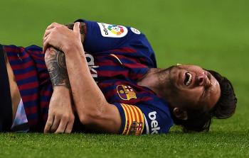 اصابة نجم برشلونة ليونيل ميسي  واحتمال غيابه عن مباراة ريال مدريد - ارشيفية
