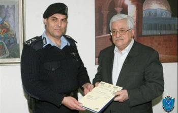 الرئيس يتسلم التقرير السنوي للشرطة الفلسطينية