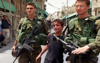 الجيش الاسرائيلي يعتقل طفلاً - أرشيف