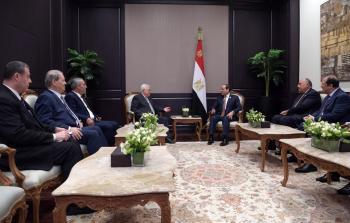 جانب من لقاء الرئيس محمود عباس ونظيره المصري عبد الفتاح السيسي