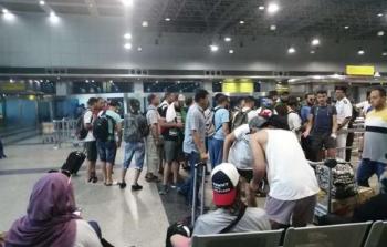 مغادرة المشجعين الجزائريين عبر مطار القاهرة الدولي