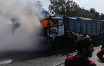 احتراق شاحنة على طريق صلاح الدين وسط قطاع غزة