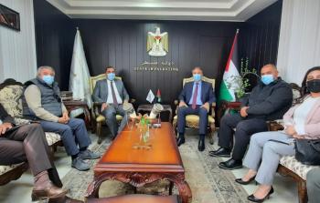 توقيع اتفاقية لخدمة ودعم الاقتصاد الفلسطيني