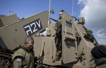 جنود قوات الجيش الإسرائيلي في الجولان على الحدود مع سوريا