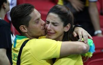 دموع وألم لدى البرازيليين بعد ضياع حلم مونديال روسيا كأس العالم 2018