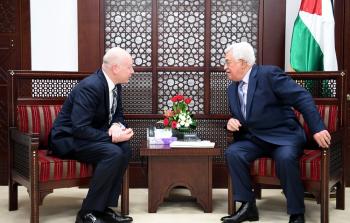 الرئيس محمود عباس خلال لقاء مع المبعوث الأمريكي جيسون غرينبلات قبل إعلان ترامب بشأن القدس