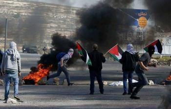 جانب من المواجهات على المدخل الشمالي لمدينة البيرة اليوم