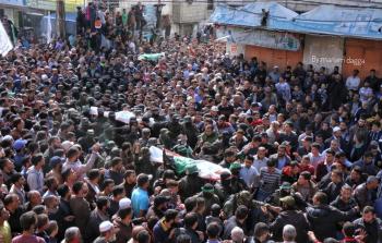 الفلسطينيون يشيعون جثامين 7 شهداء جنوب قطاع غزة