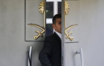 لحظة دخول الشرطة التركية للقنصلية السعودية بأنقرة