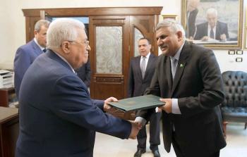 الرئيس عباس يتقبل أوراق اعتماد السفير الباكستاني