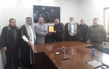 عائلة تنيرة