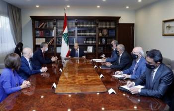 الرئيس اللبناني يلتقي مفوض عام 