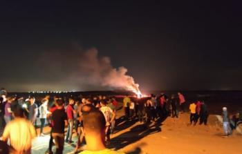 جانب من تظاهر الفلسطينيين على حدود غزة الليلة