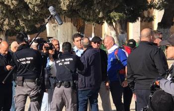 قائد لواء القدس في شرطة الاحتلال يقتحم المسجد الأقصى