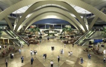 مطار ابو ظبي - إرشيفية -