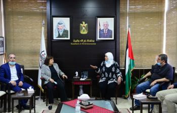 رام الله: تسليم وزارة الصحة 5 آلاف مسحة لفحص كورونا.jpg