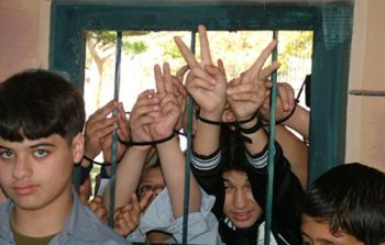 أطفال فلسطينيين في السجون_توضيحية