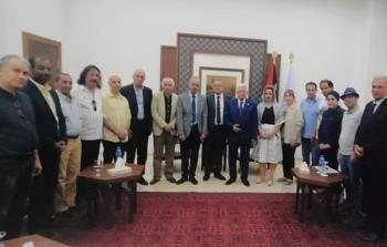 الرئيس يستقبل الكتاب العرب المشاركين بملتقي فلسطين للرواية العربية