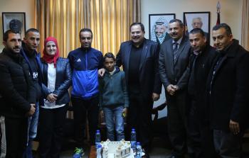 صيدم يستضيف أصغر حكم فلسطيني على مقعد الوزير