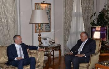 وزير الخارجية المصري سامح شكري يجتمع مع نيكولاي ملادينوف في القاهرة