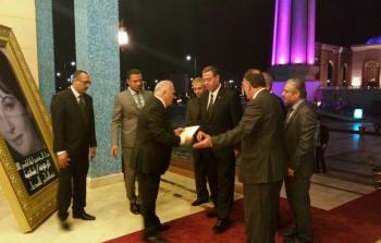 السفير دياب اللوح يسلم برقية عزاء باسم الرئيس لأسرة الفنانة الراحلة شادية