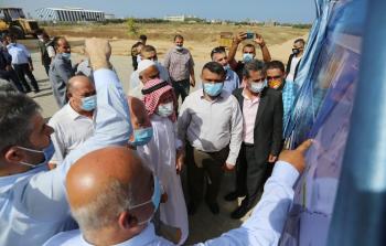 افتتاح مشروع العمارات السكنية في مخيم دير البلح 