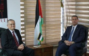 السفير الفلسطيني في القاهرة يستقبل نظيره الروسي في مصر