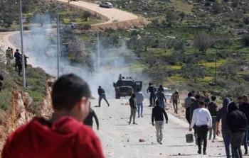 خمس اصابات إثر اعتداء الاحتلال على مسيرة في كفر قدوم
