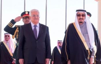 الرئيس الفلسطيني محمود عباس والعاهل السعودي سلمان بن عبد العزيز -ارشيف-