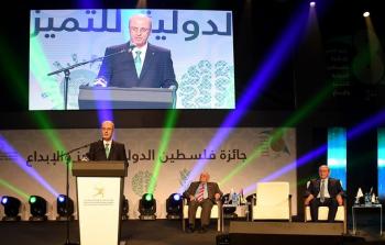 رئيس الوزراء رامي الحمد الله، خلال مشاركته في حفل الإعلان عن جائزة فلسطين الدولية للإبداع والتميز
