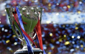 كأس الدوري الاسباني الذي توجه به برشلونة الأحد للمرة الخامسة والعشرين في تاريخه